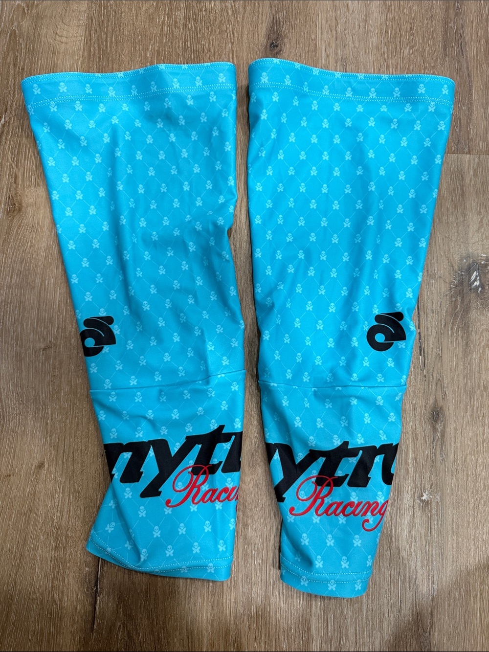 Betty Designs Nytro Racing Cycling Leg Warmers Sleeves Blue